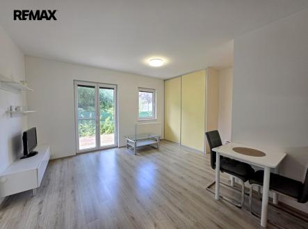Pronájem bytu, 2+kk, 83 m²