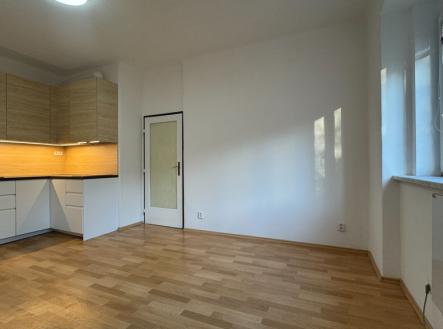 Pronájem bytu, 2+kk, 43 m²