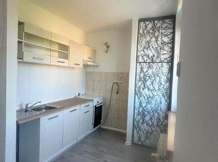 Pronájem bytu, 1+kk, 30 m²