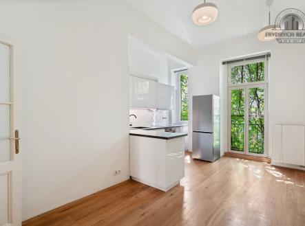 Pronájem bytu, 3+kk, 80 m²