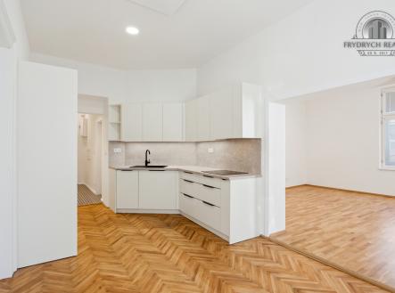 Pronájem bytu, 3+1, 90 m²