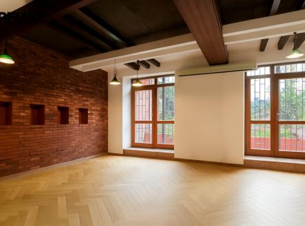 Prodej jiné komerční nemovitosti, 268 m² obrázek