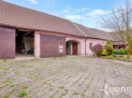 Prodej - komerční objekt, jiný, 196 m²