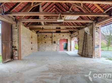 Prodej komerčního objektu, jiný, 196 m²