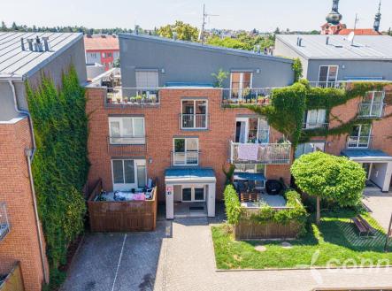 Pronájem bytu, 2+kk, 60,8 m²
