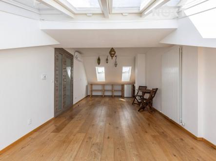 Prodej bytu, 1+kk, 46 m²