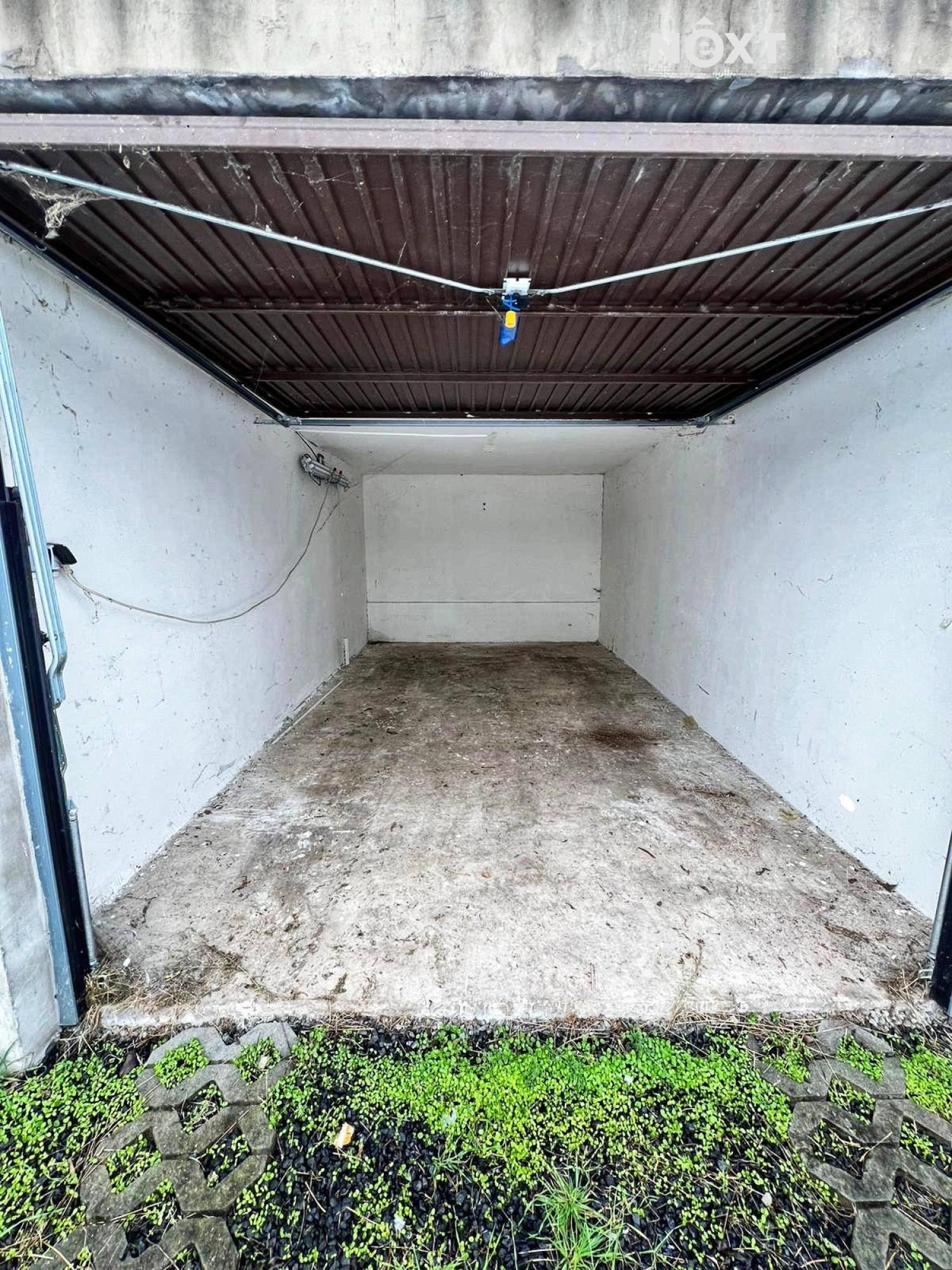 Pronájem ostatní Garáž, 15㎡