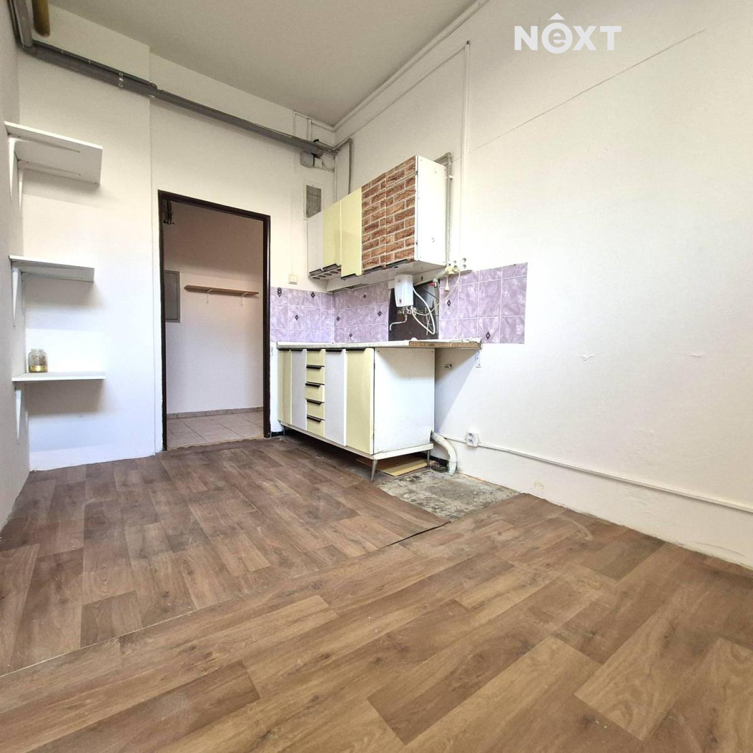 Pronájem komerční Kanceláře, 57㎡