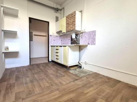 Pronájem kanceláře, 57 m²