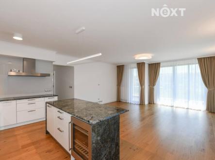 Pronájem bytu, 6+kk, 183 m²