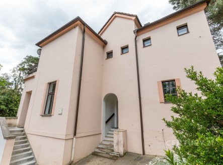 Vila v klidné části Hodkoviček 