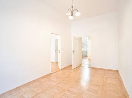 Pronájem kanceláře, 75 m²