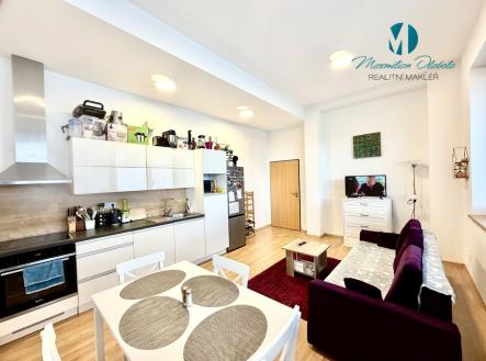 Pronájem bytu, 2+kk, 62 m²