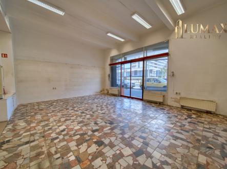 Pronájem obchodní prostory, 250 m²