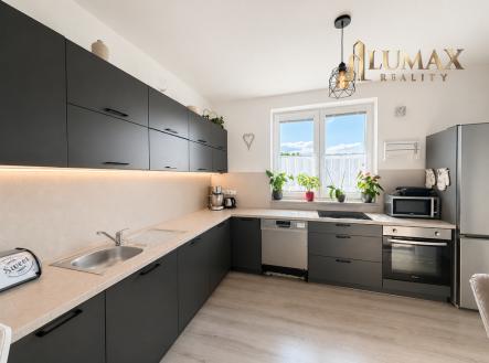 Pronájem bytu, 4+kk, 98 m²
