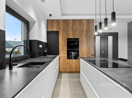 Prodej domu/vily, 300 m²