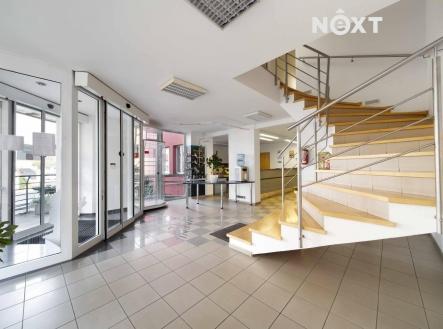 Pronájem kanceláře, 94 m²