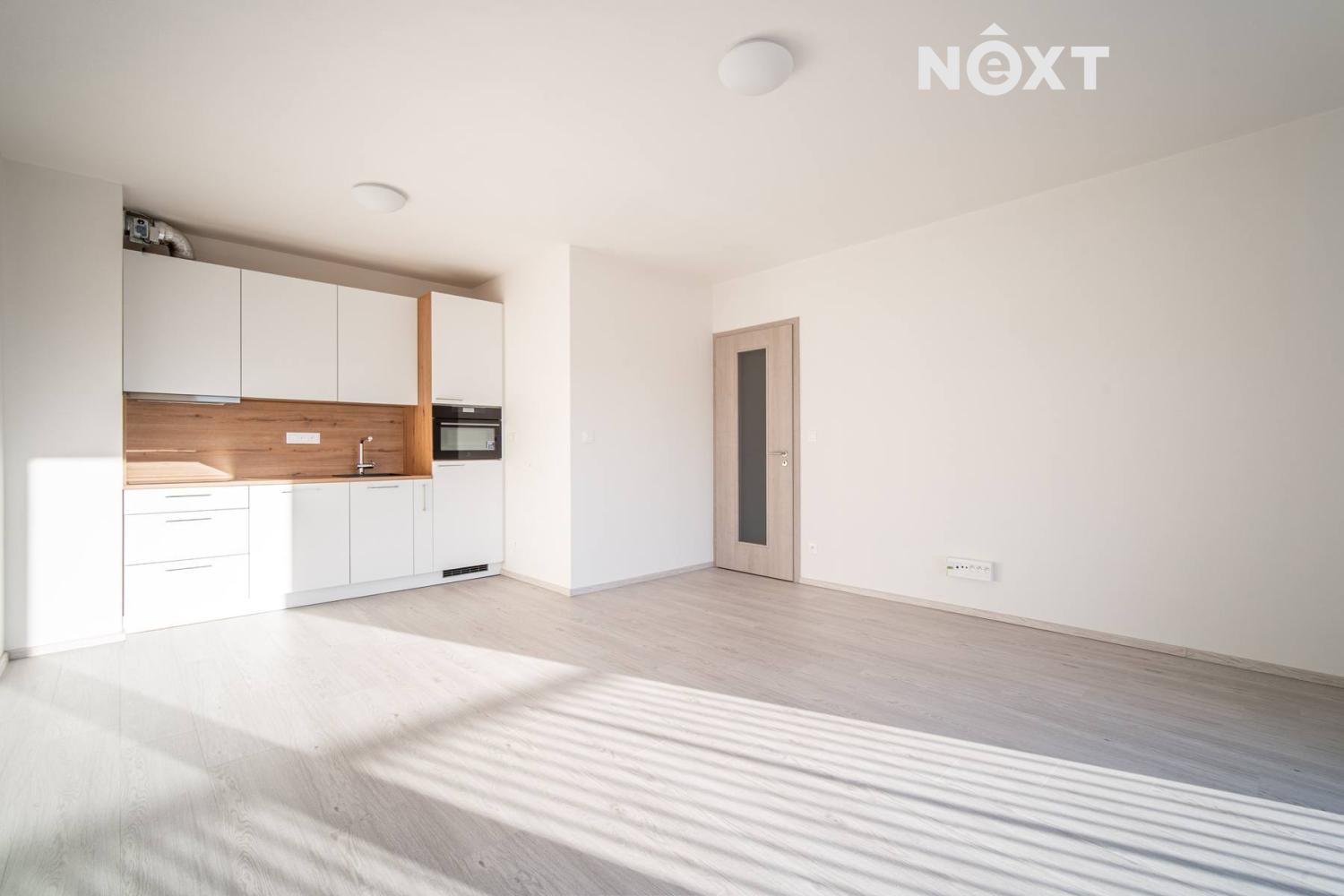 Pronájem byt 2+kk, 73㎡