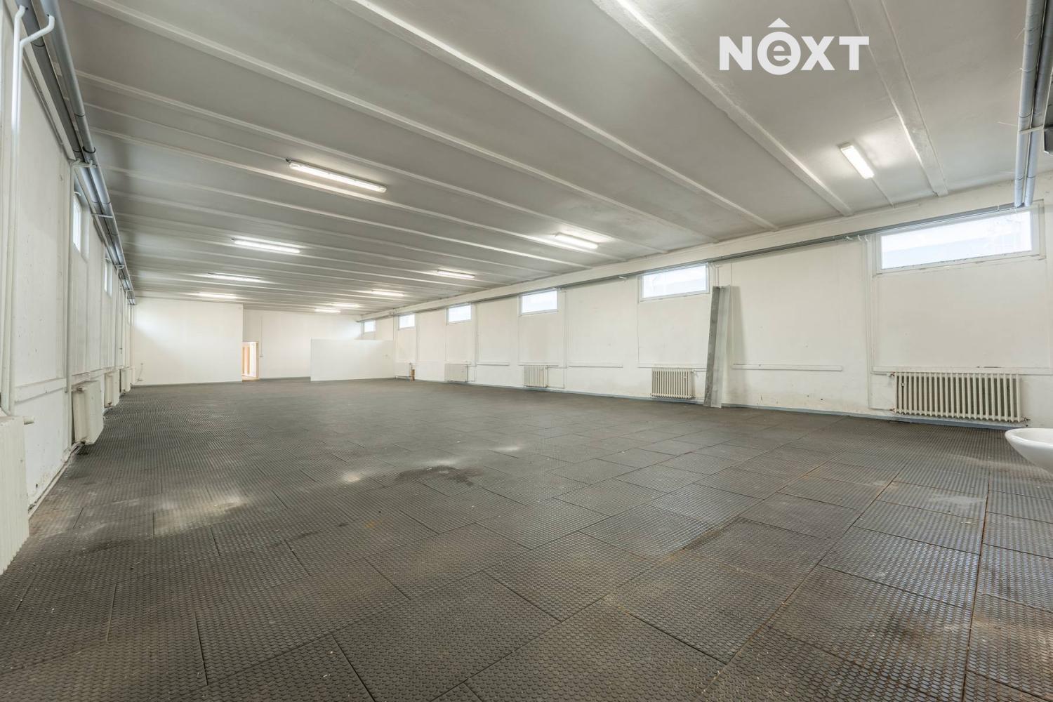 Pronájem komerční Sklady, 272㎡