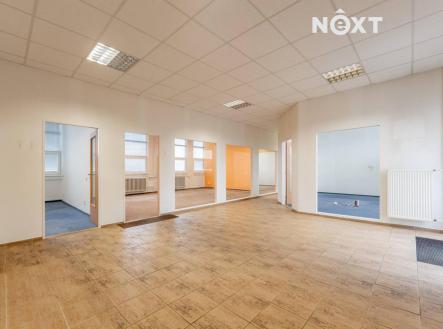 Pronájem kanceláře, 175 m²