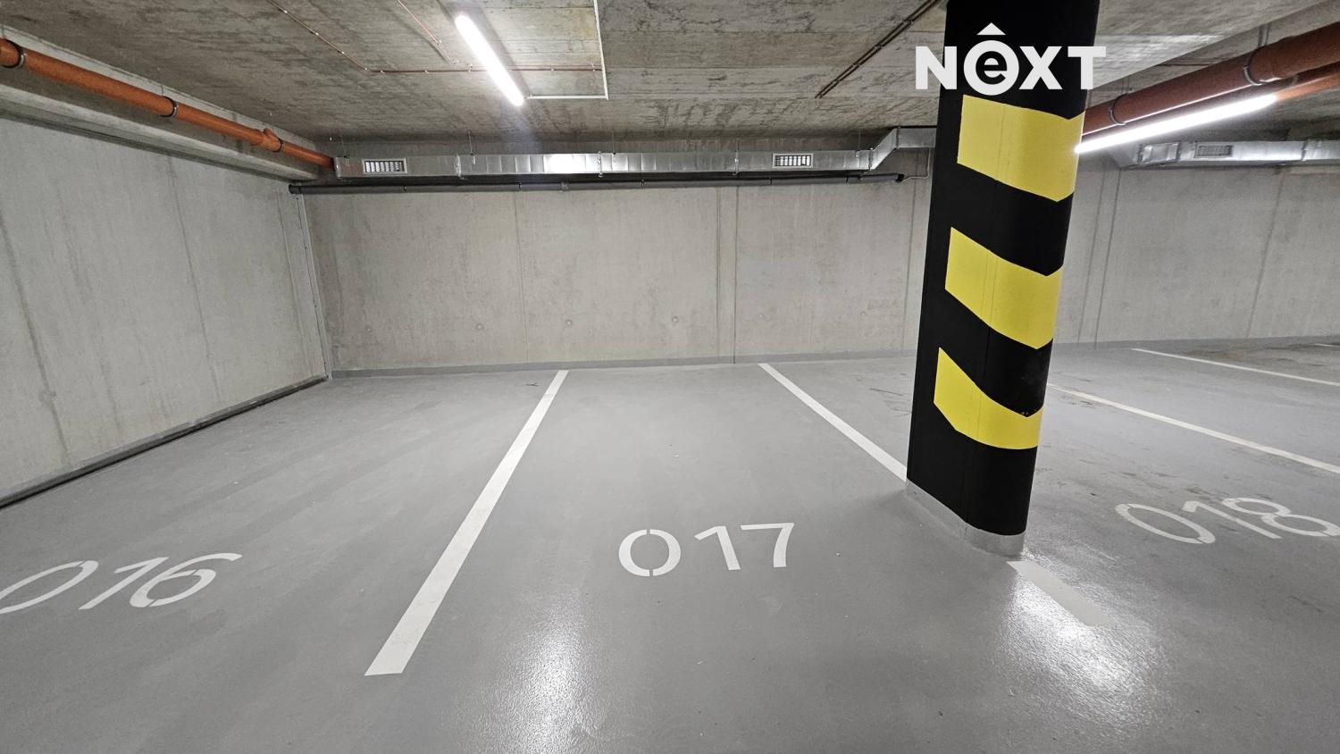 Pronájem ostatní Garážové stání, 10㎡