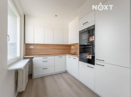 Pronájem bytu, 2+kk, 42 m²