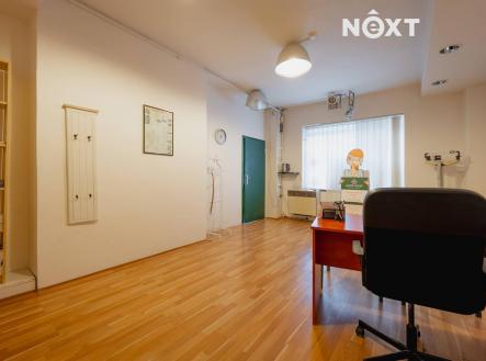Pronájem komerčního objektu, obchodní centrum, 47 m²