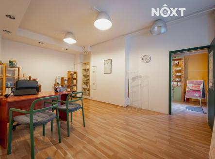 Pronájem komerčního objektu, obchodní centrum, 47 m²