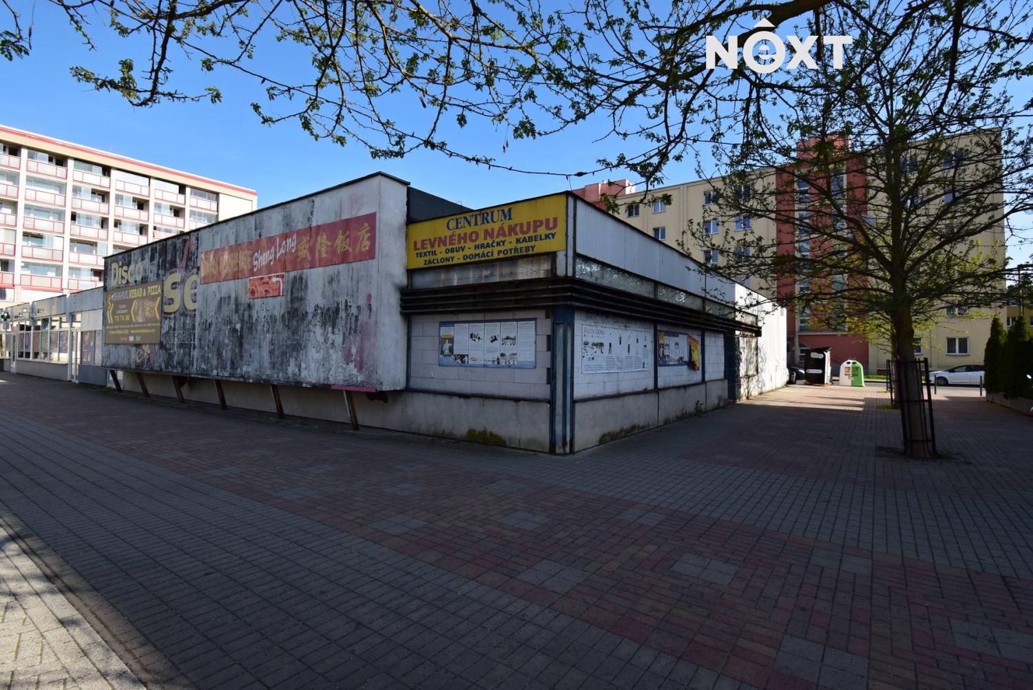 Pronájem komerční Obchodní prostory, 600㎡