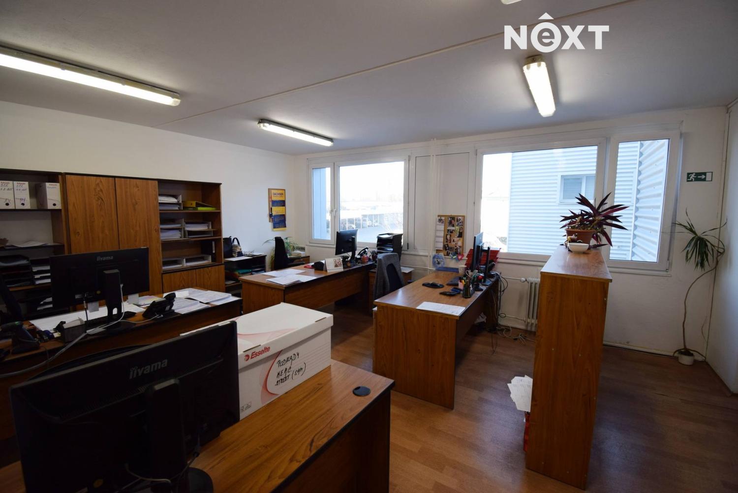 Pronájem komerční Kanceláře, 163㎡