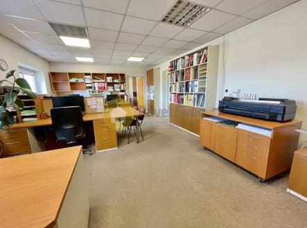 Prodej komerčního objektu, výroba, 2 096 m²