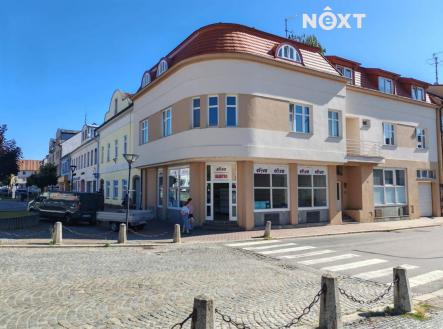 Pronájem - komerční objekt, obchodní centrum, 100 m²
