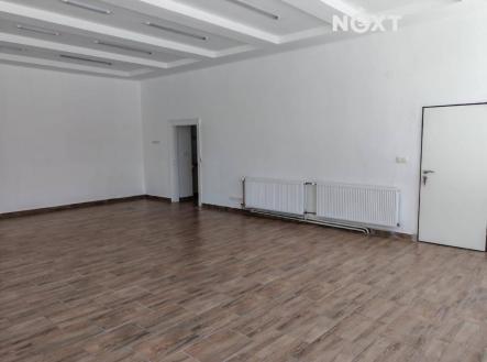 Pronájem - komerční objekt, obchodní centrum, 100 m²