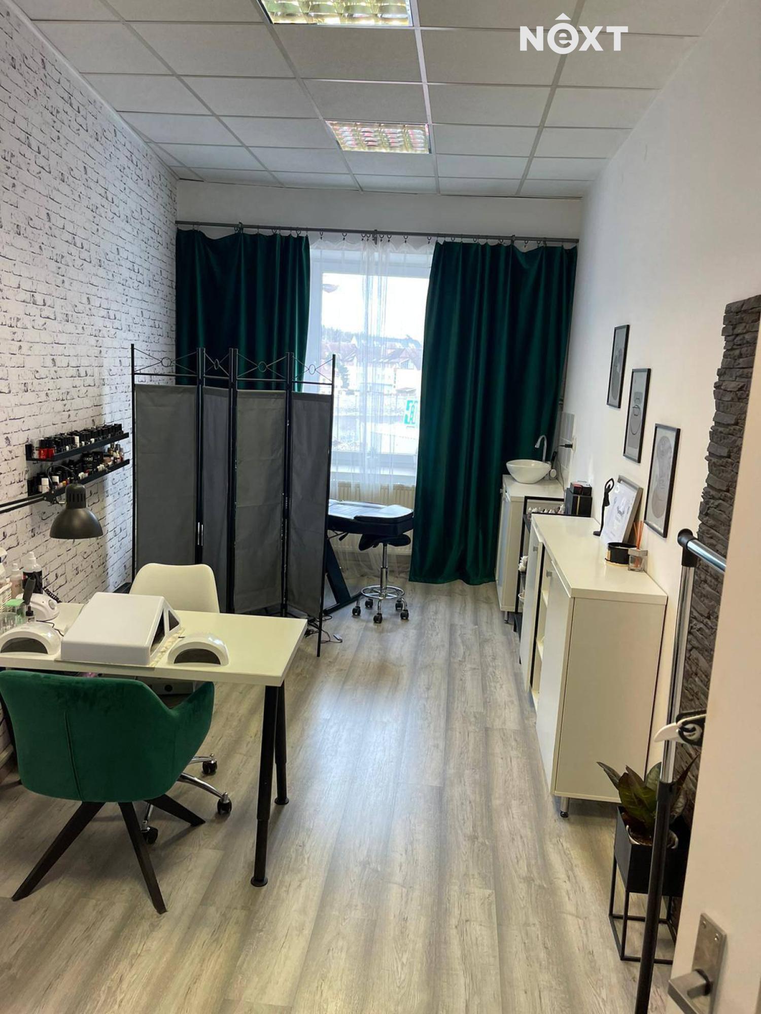 Pronájem komerční Obchodní prostory, 15㎡