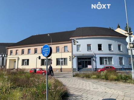 Pronájem komerčního objektu, obchodní centrum, 1 639 m²