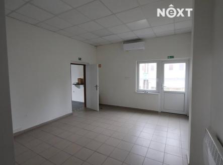 Pronájem komerčního objektu, obchodní centrum, 441 m²