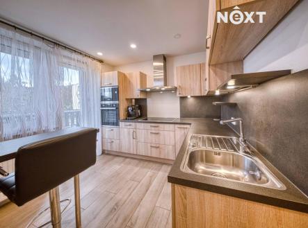 Prodej bytu, 4+1, 81 m²