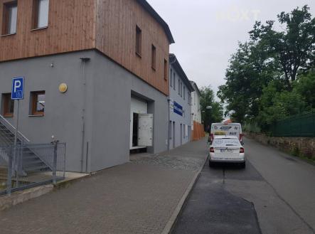 Pronájem komerčního objektu, obchodní centrum, 430 m²