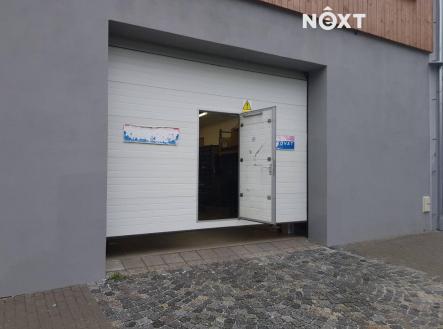 Pronájem komerčního objektu, obchodní centrum, 430 m²