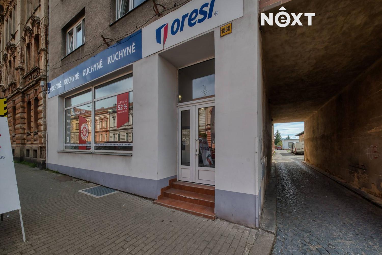Prodej komerční Obchodní prostory, 308㎡