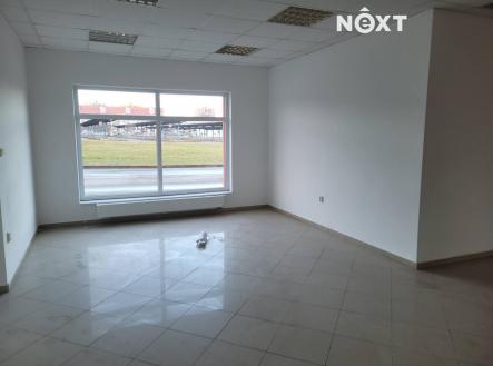 Pronájem komerčního objektu, obchodní centrum, 137 m²