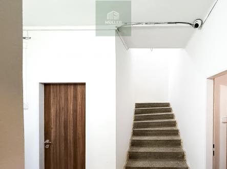 Pronájem kanceláře, 108 m²