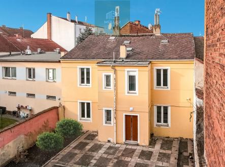 Pronájem kanceláře, 108 m²