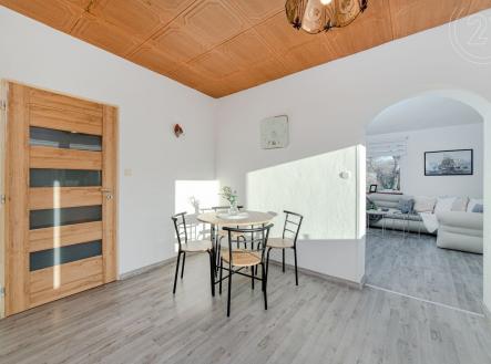 Prodej - dům/vila, 211 m²