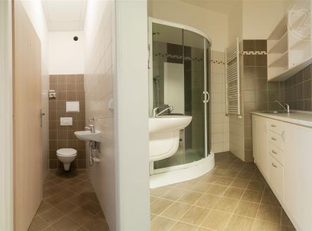 Pronájem kanceláře, 130 m²