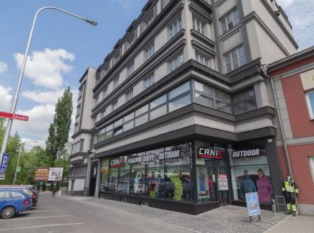 Pronájem - kanceláře, 61 m²