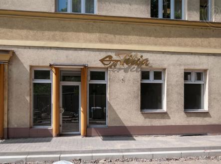 Pronájem - obchodní prostor, 119 m²