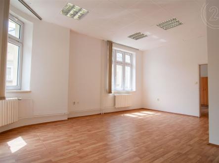 Pronájem - kanceláře, 74 m²