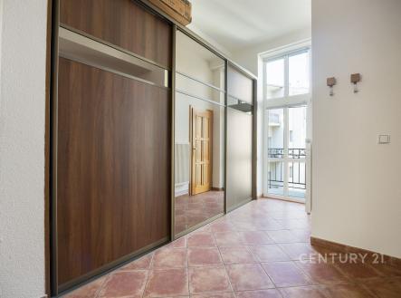 Pronájem bytu, 2+1, 90 m²