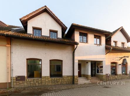 Pronájem kanceláře, 66 m²